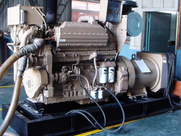 40—800kW Cummins Marine Generator